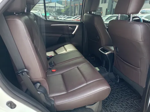 Toyota Fortuner 2.8 SRV