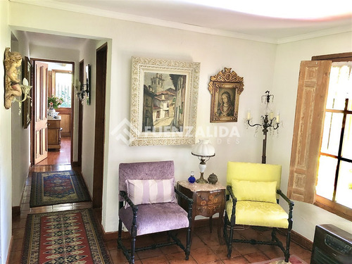 Casa Gran Paisajismo En Venta 4d-4b En Lo Barnechea
