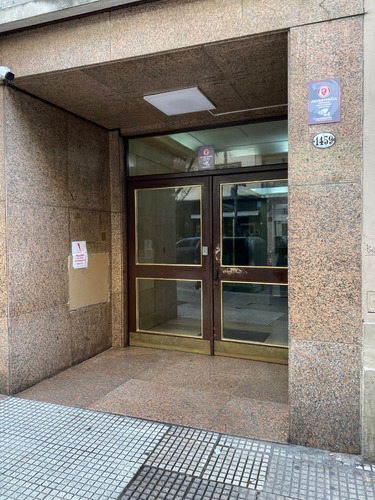 Depto 3 Amb Interno Oferta En Lavalle Y Uruguay Cocina Bano 45 M2 Urg.