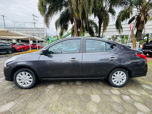 Nissan Versa 1.6 Sense Mt
