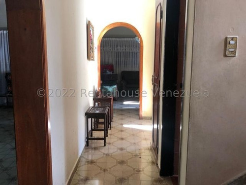 Imagen 18 de 29 de Gustavo Zavala Rentahouse 22-18582