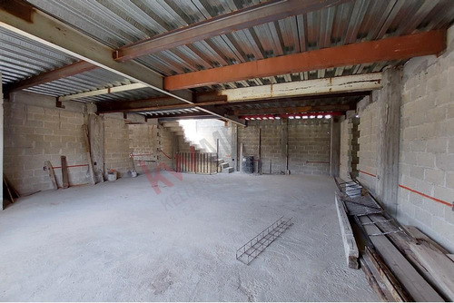 Renta Bodega / Local Comercial, El Charco, A Un Costado De La Carret. Al Ajusco, Tlalpan Cdmx
