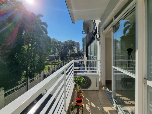 Departamento De 2 Ambientes En Caballito Balcon - Vista Abierta - Cocina Integrada