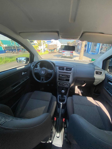 Imagem 6 de 11 de Volkswagen Fox 2014 1.0 Trend Tec Total Flex 5p