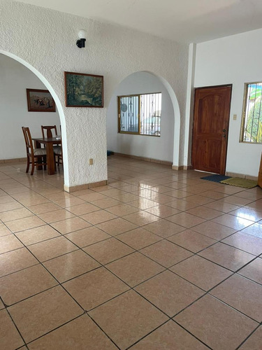Venta De Casa Con Alberca En Colonia El Carmen En Tuxtepec Oaxaca