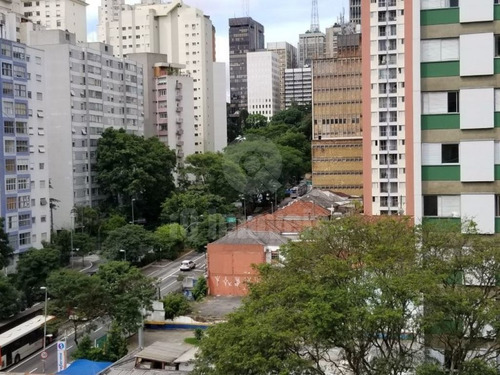 Imagem 2 de 15 de Maravilhoso Apartamento De Padrão No Jardim Paulista, Com 225 Metros De Alegria. - Iq17525