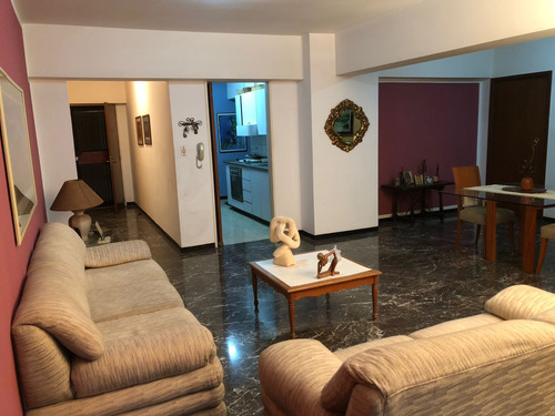 Cómodo Y Espacioso Apartamento Ubicado En Horizonte De 178 M2 Con Una Hermosa Terraza. Totalmente Operativo Y Listo Para Mudarse
