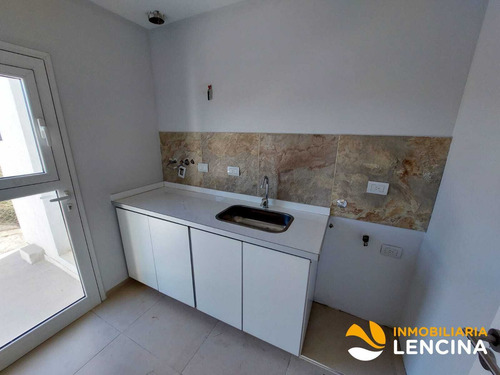 Imagen 13 de 18 de Casa En Venta - 3 Dormitorios - Becciu Carlos Paz