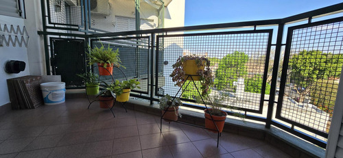 Excelente Departamento 3 Ambientes Con Balcón Y Cochera En Castelli Al 6400, Carapachay