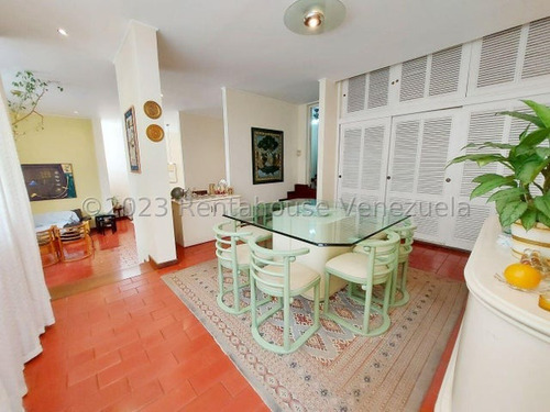 Estupenda Quinta En Venta De 419mts² En Cumbres De Curumo