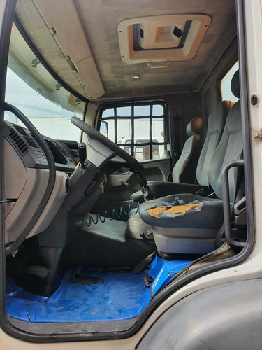 Imagem 5 de 11 de Volkswagen 15180