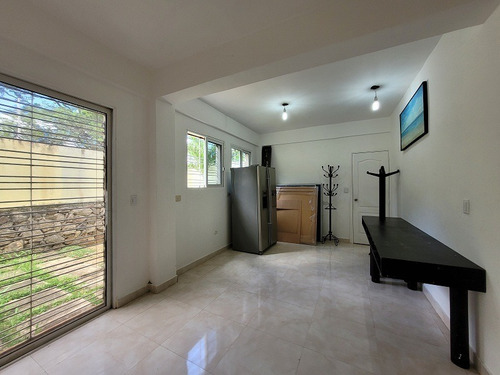 Imagen 5 de 10 de Comodo Town House En La Asuncion