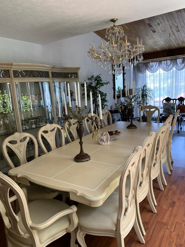 Imagen 6 de 22 de Oportunidad De Gran Residencia Con Jardín