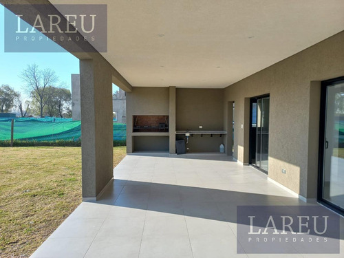 Imagen 5 de 5 de Casa En Venta - San Ramiro - Pilar Del Este