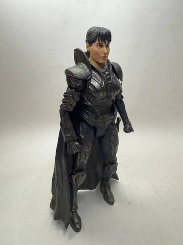 Figura Faora General Movie Superman Of Steel (Usado)