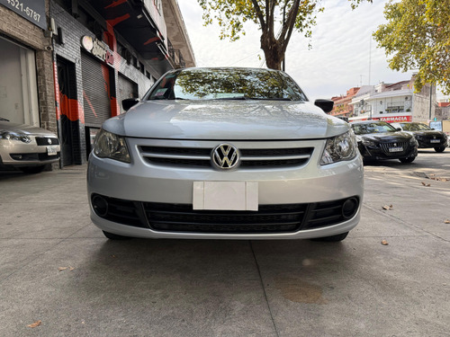 Volkswagen Voyage 1.6 Comfortline 101cv