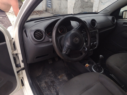 Imagem 7 de 13 de Volkswagen Gol 2013 1.6 Vht Trend Total Flex 5p