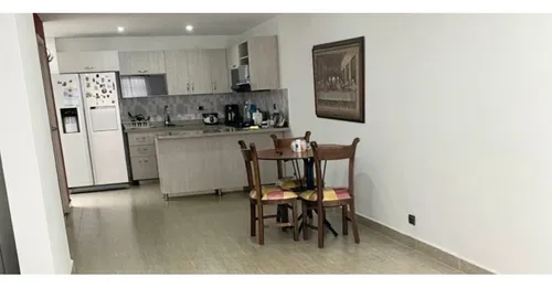 Venta De Casa,164 Mt2, 3 Pisos, 4 Alcobas, Sector La Católica,rionegro