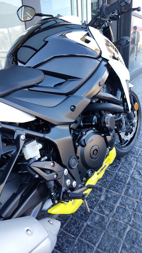 Imagen 25 de 25 de Suzuki Gsx-s 750 - El Regreso - No Kawa Z900, No Yamaha Jc
