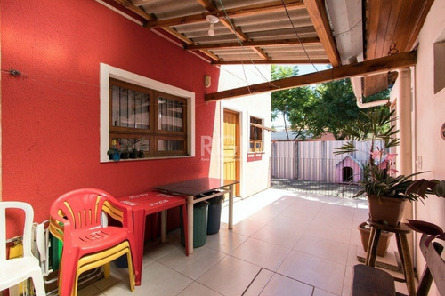 Casa Em Camaquã Com 3 Dormitórios - Lu431443