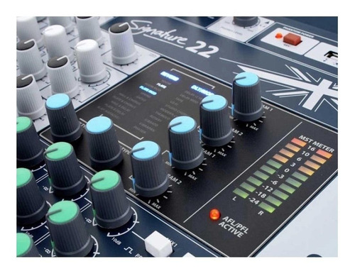 Consola Soundcraft Signature 22 de mezcla 110V/240V