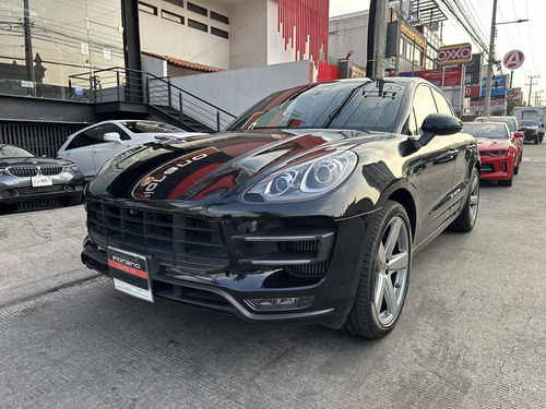 Porsche Macan Turbo