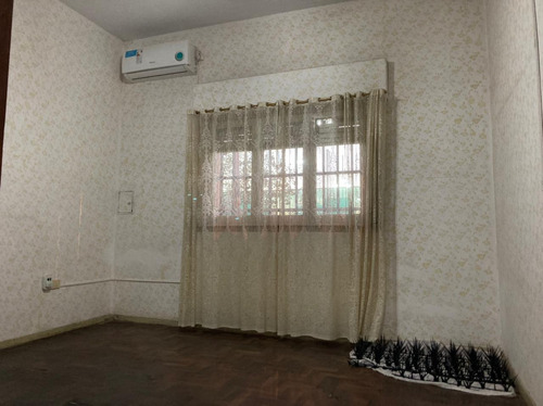 Imagen 3 de 14 de Ph En Venta De 3 Ambientes Con Amplio Fondo En Ramos Mejia