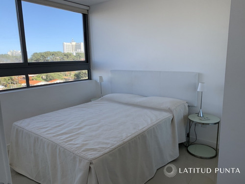 Apartamento En Brava- Ref: 614