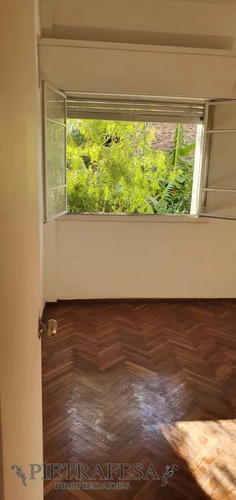 Apartamento En Venta 2 Dormitorios, 2 Baños, Terraza- Cerro Largo- Centro