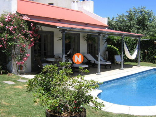 Casa En Venta Y Alquiler, La Barra, La Barra, 4 Dormitorios.- Ref: 206402