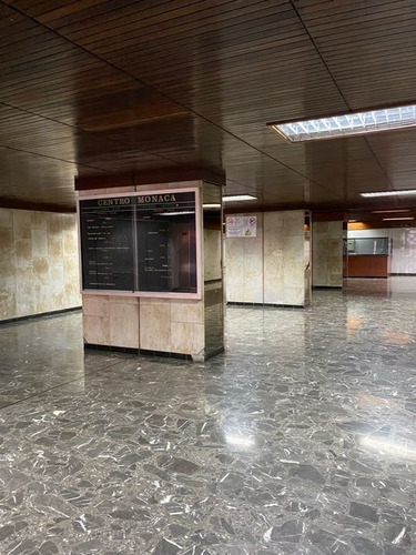 Imagen 2 de 10 de Vendo/alquilo Oficina 331m2 Los Ruices 0932