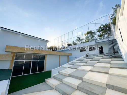 Agp Casa En Venta En La Lagunita Country Club, Con Acabados De Lujo A Estrenar, Bellas Áreas Sociales 25-20282 Ys