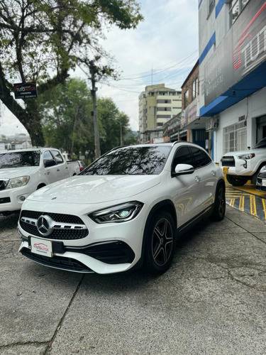 Mercedes-Benz Clase GLA 1.3t Amg Line