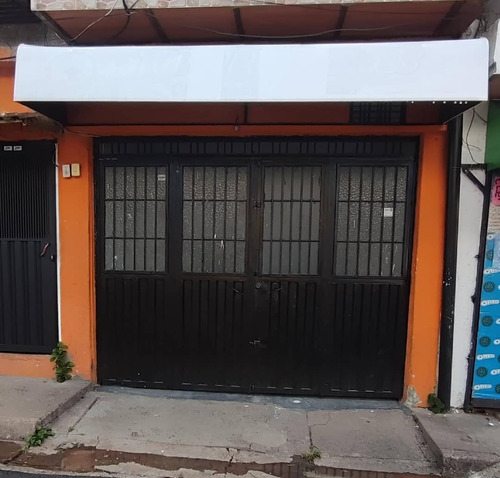 Local En Barrio Sucre En Alquiler
