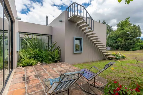 Casa En Venta En Canelon. Cod V5883