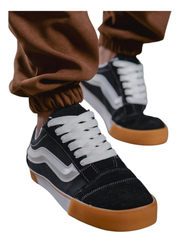 Zapatillas Urbanas Clásicas Lona Gamuza Aplique 3d Van Knu