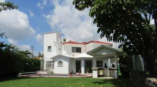 Casa En Venta En Cuernavaca, Col. Lomas De Cocoyoc, Tum