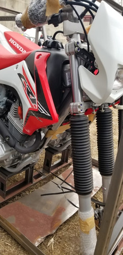 Imagen 9 de 14 de Honda Crf 230 - Domotos