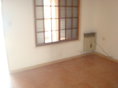 Imagen 8 de 12 de Casa Ph En Venta Cond En Ituzaingo Sur