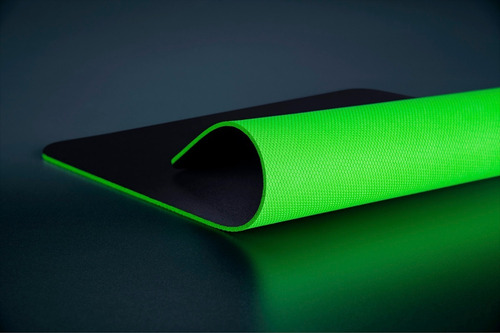 Imagen 4 de 8 de Mouse Pad Gamer Razer Gigantus V2 Xxl Base Antideslizante