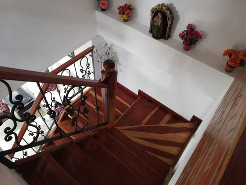 Vendo Casa Esquinera En El Poblado