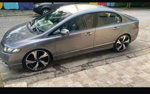 Honda Civic 1.8 Lxs Flex Aut. 4p