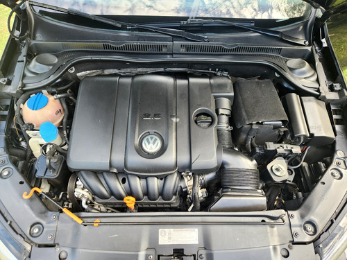 Volkswagen Vento 2.5 Luxury Tiptronic 170cv