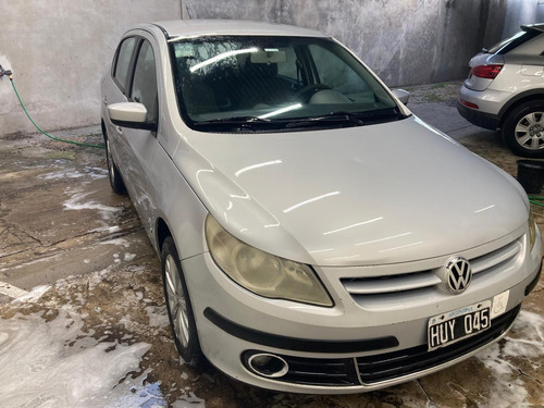 Volkswagen Voyage 1.6 Highline 101cv