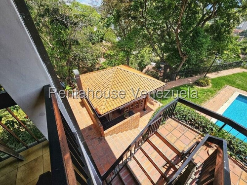 Casa En Venta En Cerro Verde. 900 M2