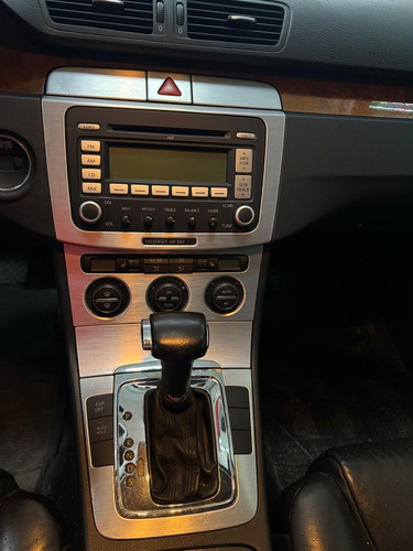 Volkswagen Passat Variant 2.0 Fsi Luxury Tiptronic