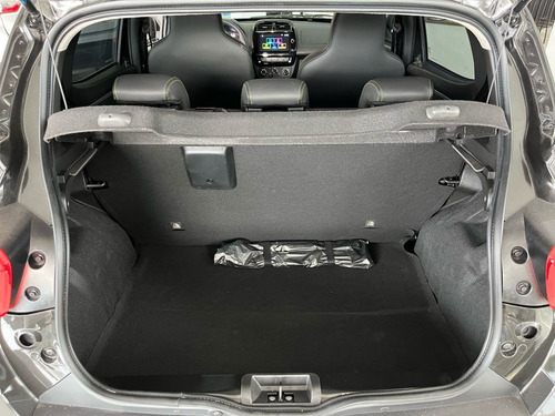 Renault Kwid 1.0 12V SCE FLEX OUTSIDER MANUAL