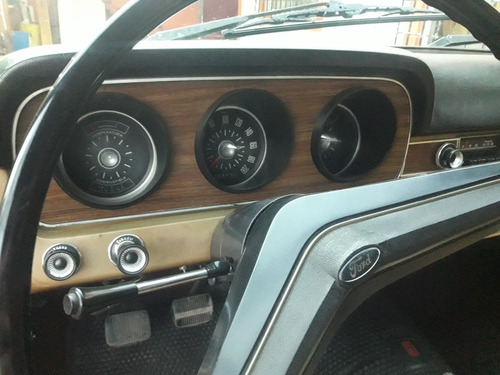 Ford Falcon Deluxe 188