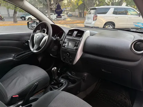Nissan Versa 1.6 Advance Mt