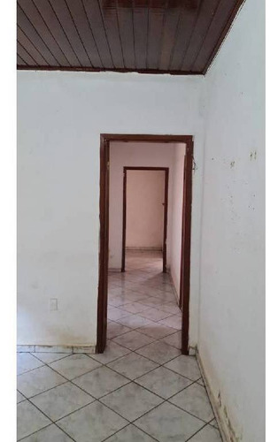 Imagem 6 de 30 de Proximo Da Praça / Casa Espaçosa/ Otimo Preço. - 24813
